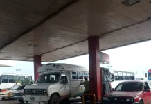 Reducen suministro de gasolina en estación El Elevado Reducen suministro de gasolina en estación El Elevado.