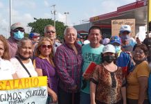 Docentes y jubilados manifestaron en Punto Fijo