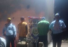 Detienen dos hombres por hurto y resistencia a la autoridad