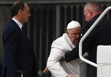 Papa Francisco está hospitalizado