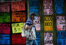 Luis Oliveros pronostica “un par de meses” de baja inflación