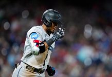 Luis Arráez guio el triunfo de los Marlins