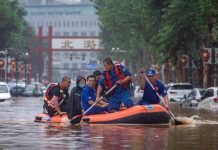 Pekín registra intensas lluvias