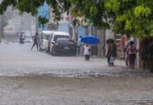 Franklin atraviesa el este de Haití