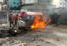 Un jeep y dos motos se incendiaron en una estación de servicios