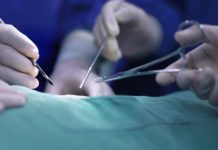 Mujer perdió la vida durante una cirugía estética