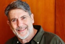 Le hackearon el WhatsApp al actor Carlos Mata