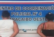 Madres se fueron a los golpes dentro de una escuela