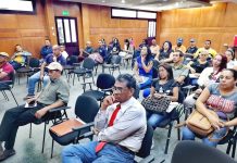 Realizan conversatorio sobre la Descolonización, la Historia Insurgente y los Cronistas Comunales