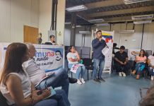 Servidores de Comunas participaron en conversatorio sobre el Esequibo