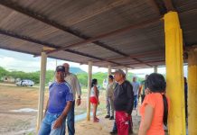 Gobierno asiste a familias afectadas por las lluvias en Democracia