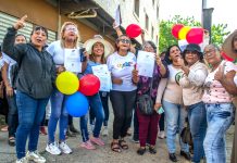 Comuneros entregaron adhesión al referéndum consultivo ante el CNE