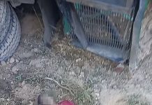 Un muerto y un herido en vuelco de gandola en Pueblo Nuevo