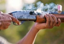 Le disparó en el rostro a su pareja