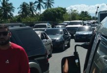 En Boca de Aroa protestan por tener días sin luz