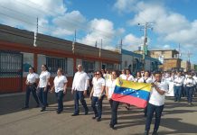Educadores del municipio Falcón celebraron su día