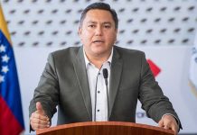 Javier Bertucci de nuevo candidato presidencial