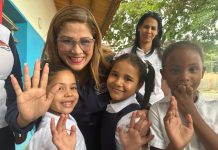 Más de 211 mil estudiantes retornan a sus aulas en Falcón