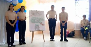 Estudiante del LN Guadalupe Valles de Guigñan presentaron sus proyectos de investigación 