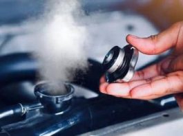 Se quemó con el agua del radiador del carro