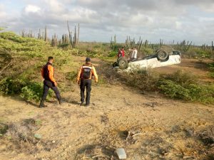 Tres lesionados durante vuelco en Jadacaquiva 