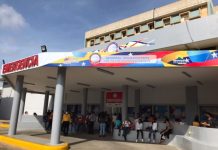 Choque contra objeto fijo dejó a un hombre y a sus dos hijas lesionados