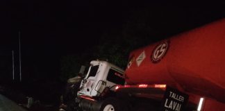 Choque de camiones de carga pesada dejó un lesionado en Tucacas