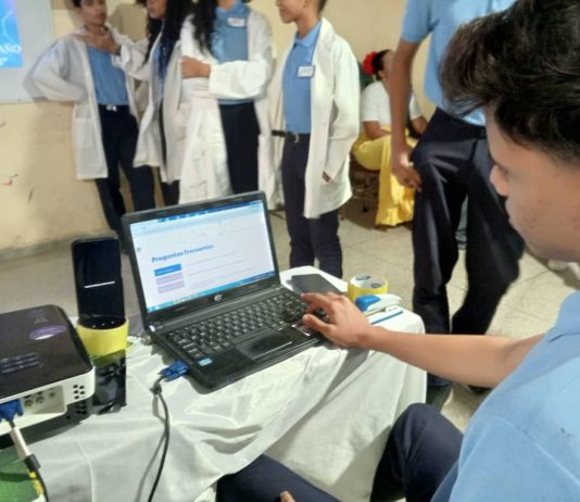 LN Judibana presentó su I Feria de Ciencia y Tecnología