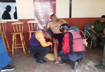 Deslizó la moto en San Agustín y así quedó