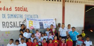 Colectivo educativo de la UEN Bicentenario reciben charla de educación vial