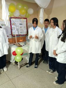 LN Judibana presentó su I Feria de Ciencia y Tecnología 