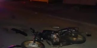 Pescador deslizó su moto en El Vínculo y se lesionó el rostro