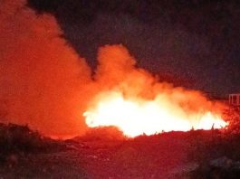 Queman desechos sólidos en instalaciones de Escuela Técnica Industrial