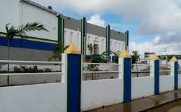 Una adolescente y un hombre rodaron de la moto en El Vínculo