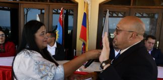 Concecarirubana inviste a Luís Piña como alcalde interino