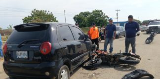 Mototaxista colisionó con camioneta en Puerto Cumarebo
