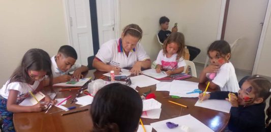 Plan vacacional lleva alegría a hijos de funcionarios de Concelostaques