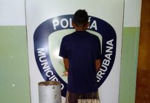 Policarirubana detiene sujeto con material estratégico en La Chinita