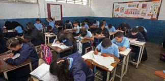90 % de las escuelas en Venezuela cumplen horario completo