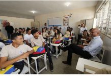 Esto advierte el Ministro de Educación