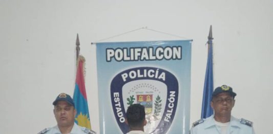 Gritó y golpeó una mujer en la vía pública en Puerto Cumarebo