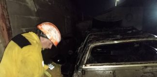 Vehículo se incendió en la Comunidad Cardón del municipio Carirubana