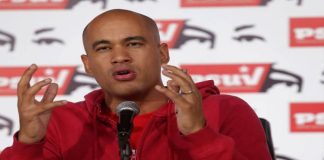 Invitan a maestros jubilados a incorporarse a las aulas