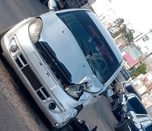 Mototaxista sufrió serias lesiones durante colisión en Caja de Agua