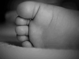 Niño de diez meses muere por descarga eléctrica en Mauroa