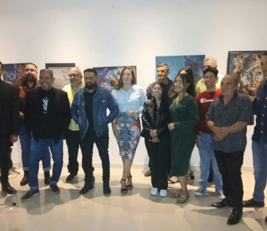 Artistas presentaron «Multicromia»