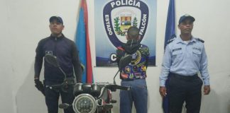 Efectivos policiales aprehenden a motorizado por resistencia y ultraje a la autoridad