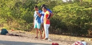 Dos muertos y tres lesionados durante vuelco en la Falcón -Zulia