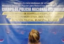 Madre intentó ahorcar a su hija por comerse algo de la cocina sin permiso