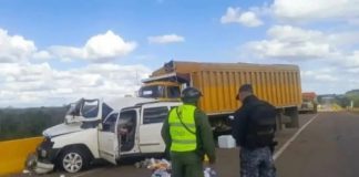 Mueren tres miembros de una familia en accidente de tránsito